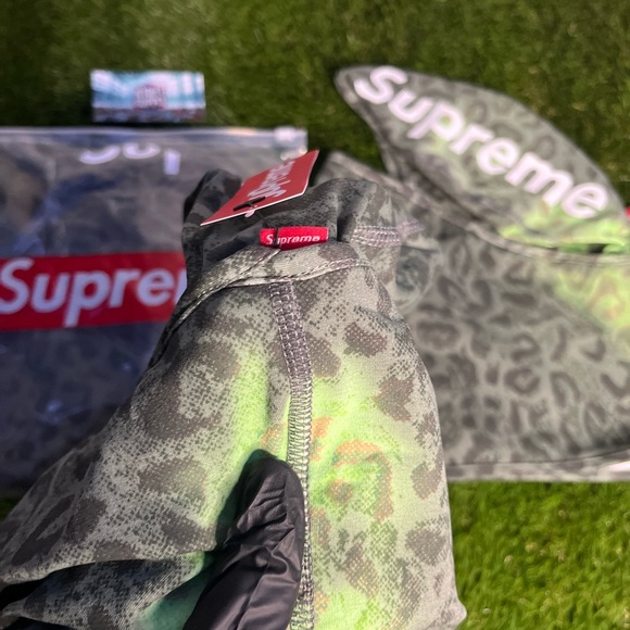 Supreme Leopard Print Balaclava Ski Mask - Picture 2 of 4